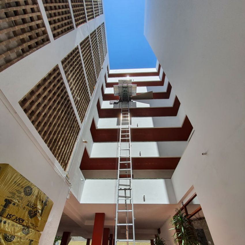 Plataforma Elevadora para Construcción en Ibiza